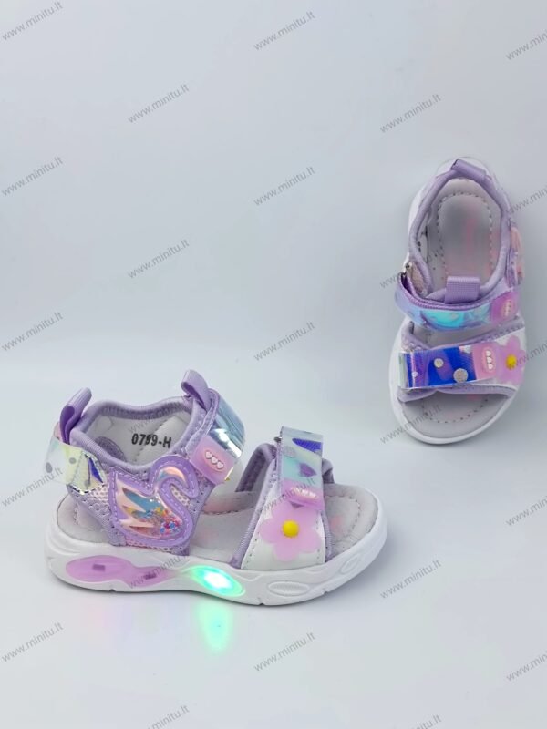 Tom.m Led basutės (21-26)